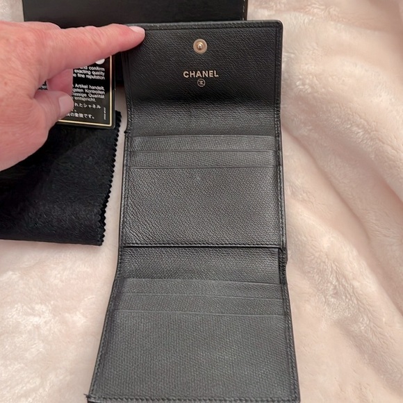 Authentic Chanel Wallet Double Sided. - Picture 4 of 8